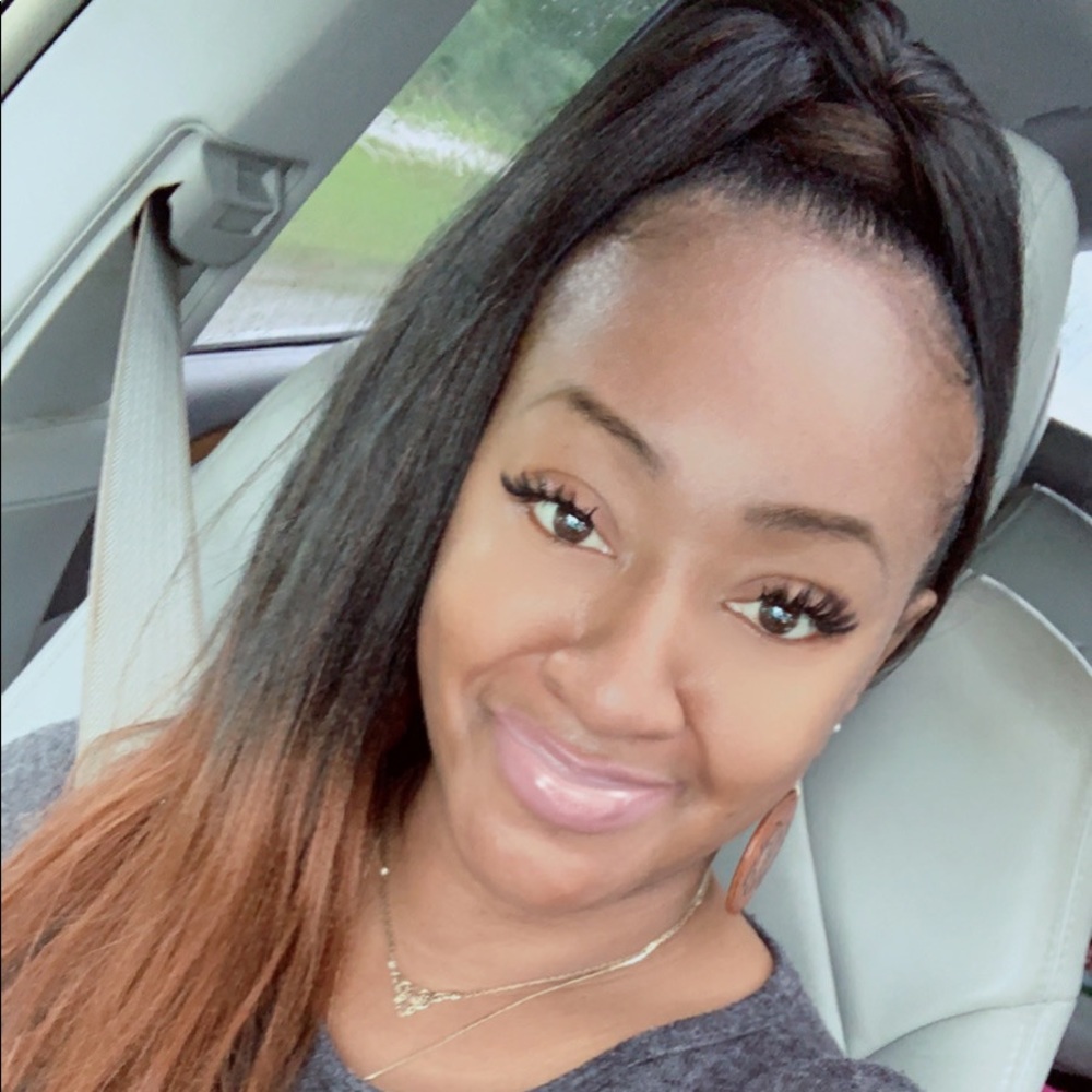 Meet your Posher, Cece